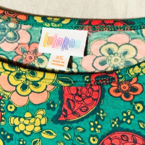 LuLaRoe Irma tunic short sleeve paisley pattern green & pink size xs READ new - Picture 7 of 10